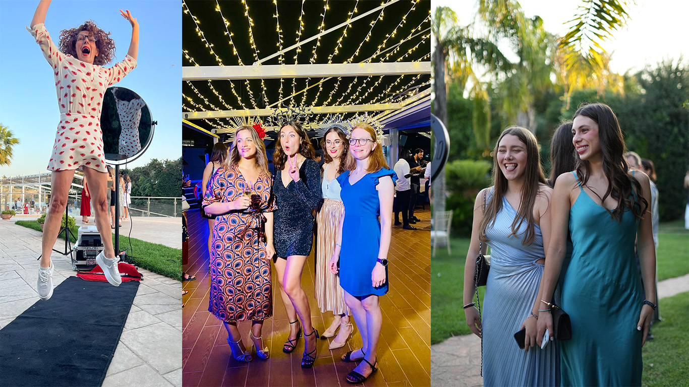 Kissmybooth, Mirror Photobooth